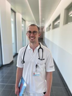 Felix Schickedanz, Unterassistent Innere Medizin
