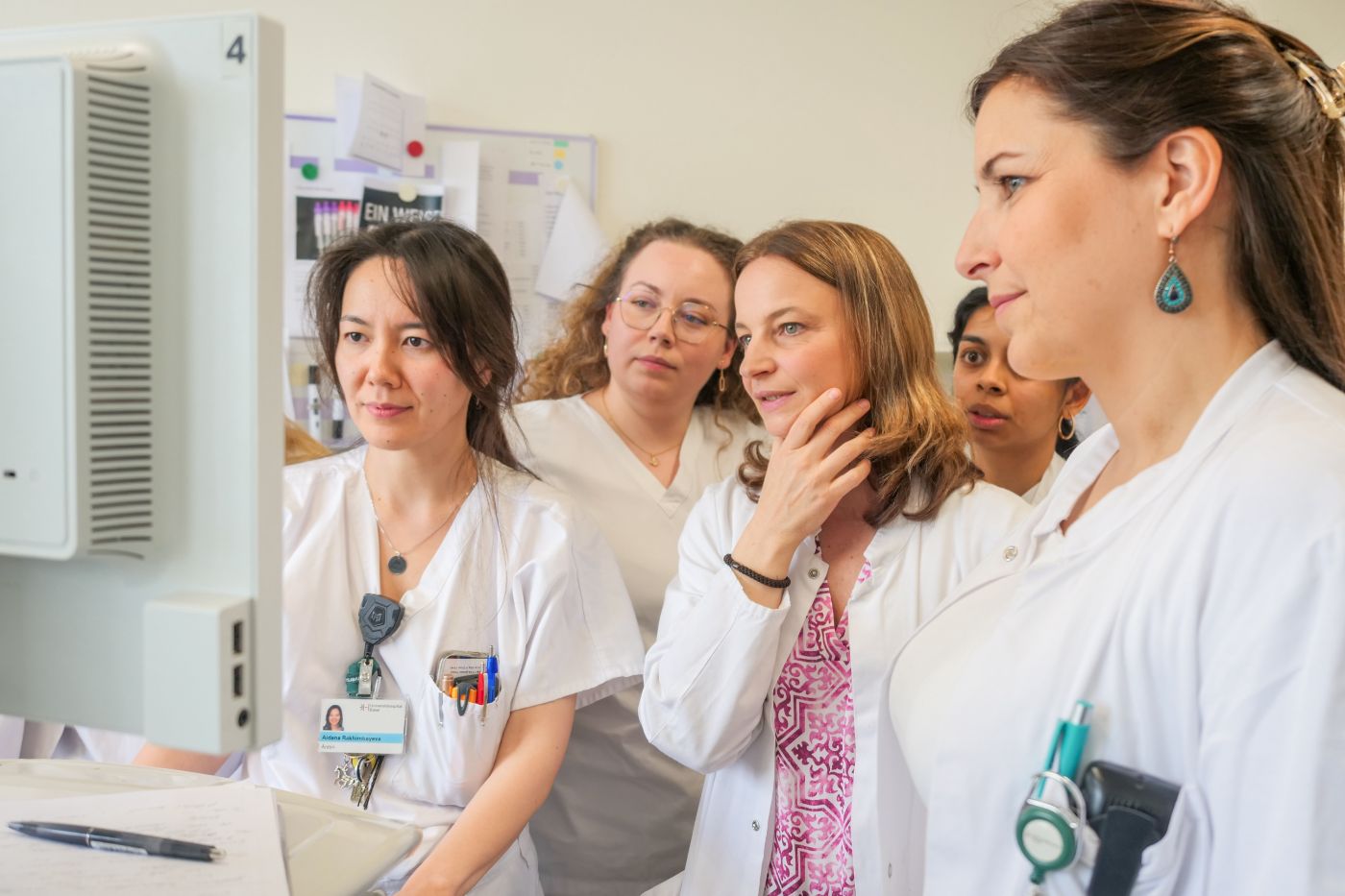 Prof. Cristina Granziera in einer Patientenbesprechung