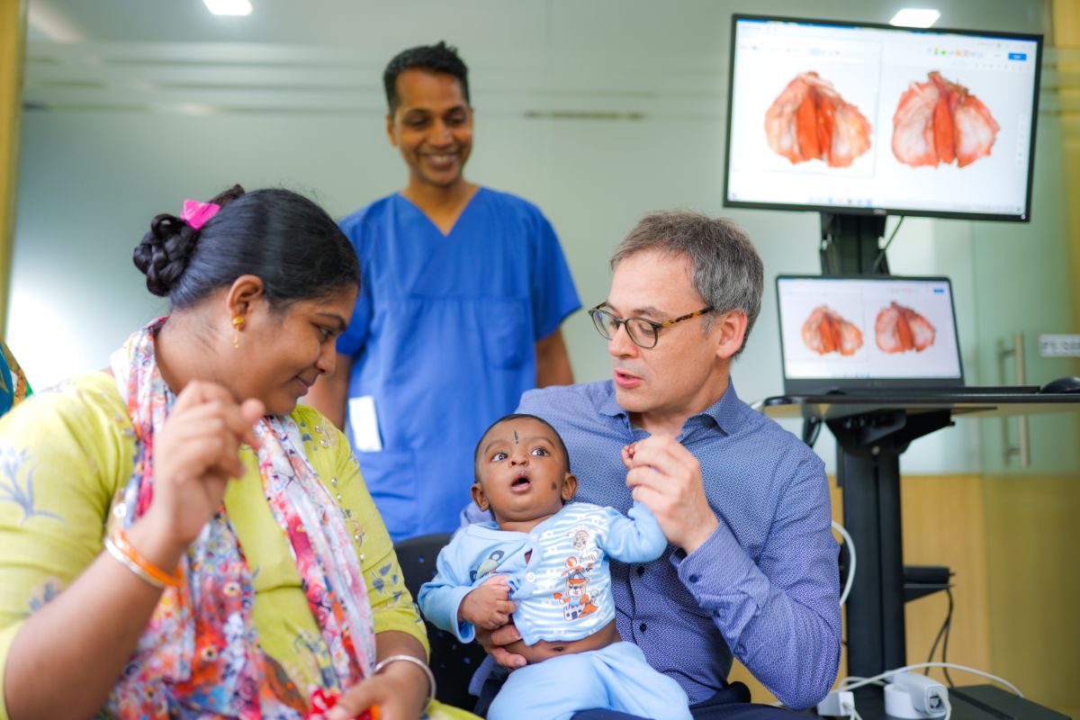 PD. Dr. Andreas Müller und Dr. Prasad Nalabothu am Saveetha Medical College