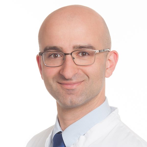 Zwei unserer Ärzte haben die europäischen Prüfungen für kardiothorakale und kardiovaskuläre Diagnostik erfolgreich abgelegt und die international anerkannten Diplome erlangt.

