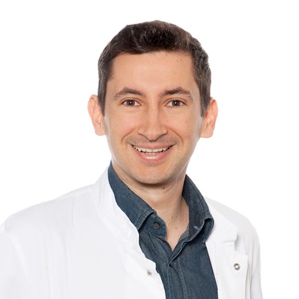 Wir gratulieren unserem stellvertretenden Oberarzt, Philippe Valmaggia, herzlich zu seiner Wahl in den Vorstand der Young Swiss Ophthalmologists (YSO). In seiner neuen Funktion als Verantwortlicher für den Bereich «Research & Career» wird er sich insbesondere für die Förderung des wissenschaftlichen Nachwuchses sowie die berufliche Entwicklung junger Augenärztinnen und Augenärzte in der Schweiz einsetzen.