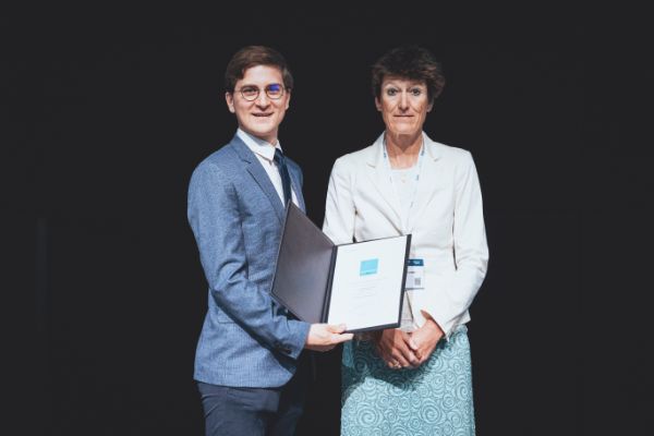 Beide Kandidaten der Radiologie haben die 2. Facharzt-Teilprüfung bestanden, Moritz Neubauer sogar mit Auszeichnung.